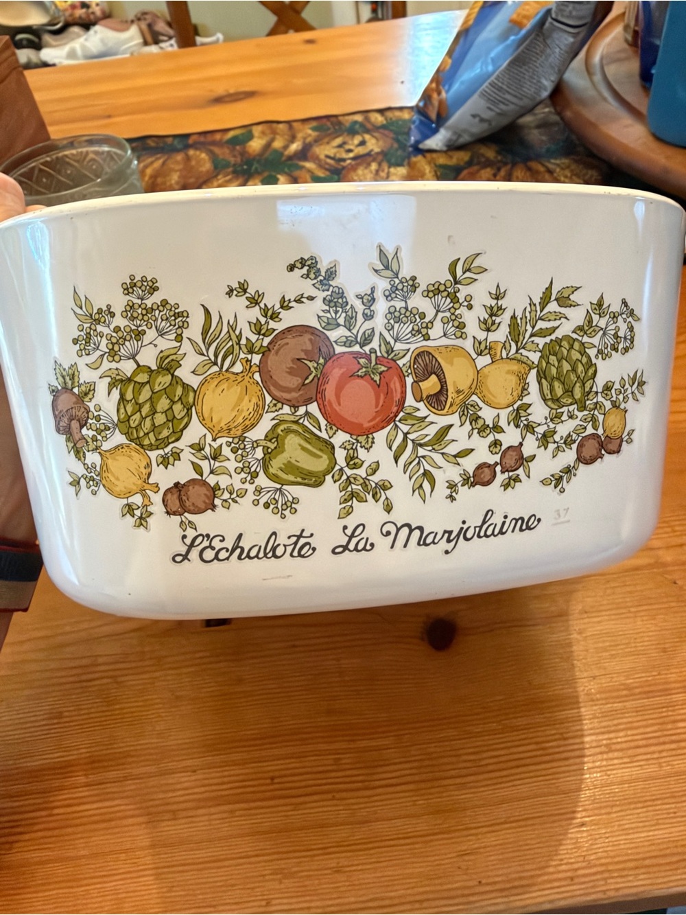Vintage Corningware Spice of Life 3 Qt. Covered Casserole Dish